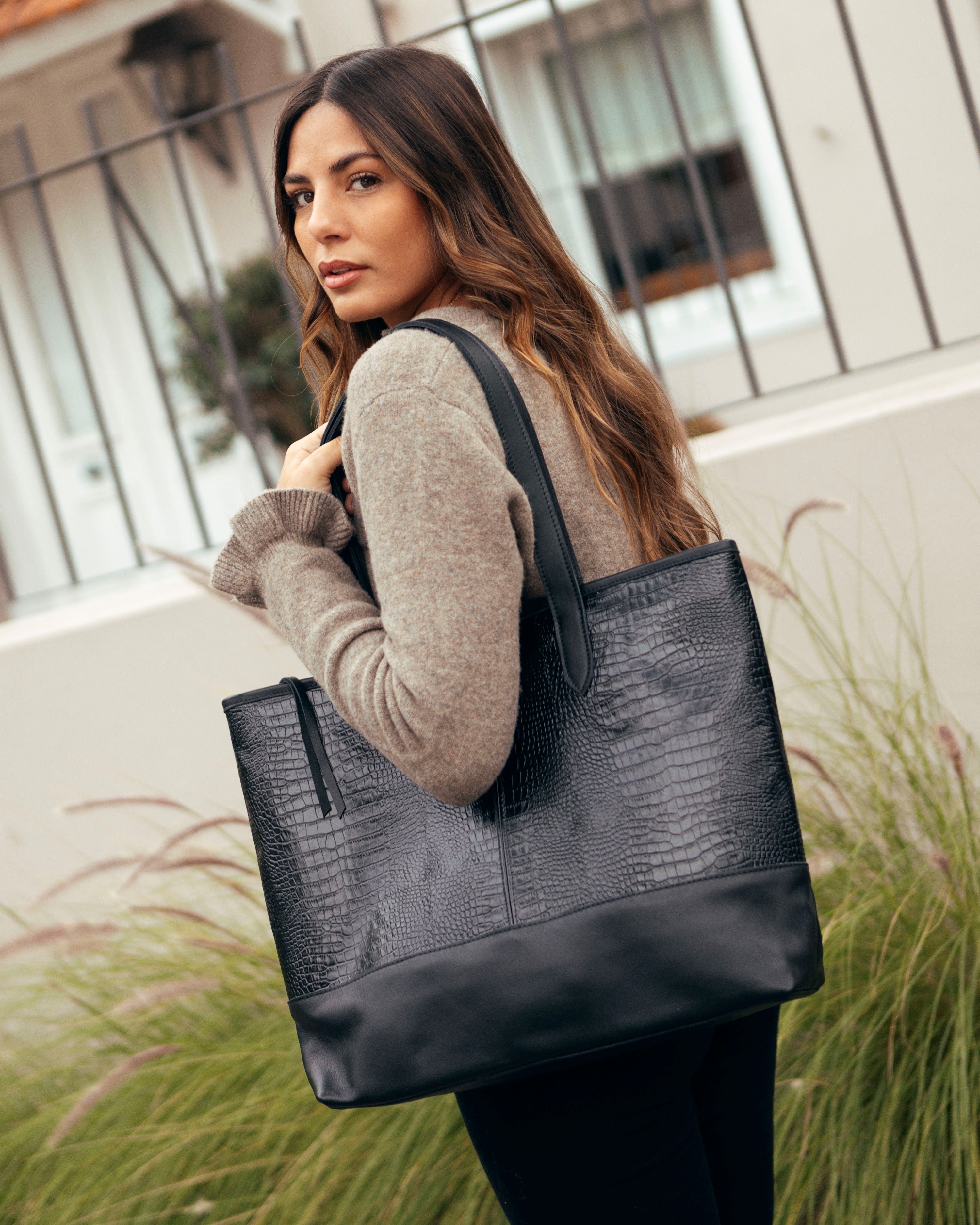 Cartera Aurora - Negro