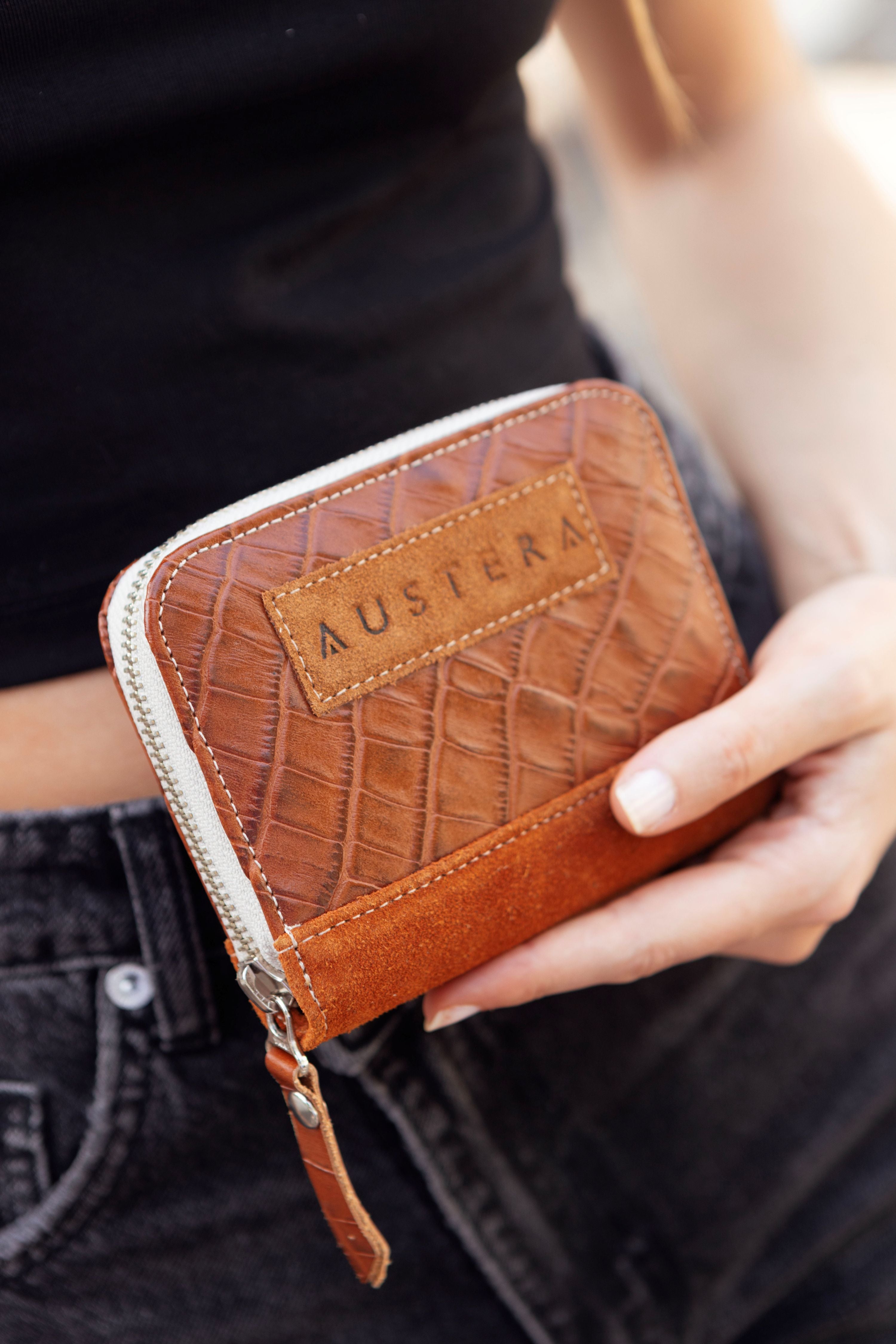 Billetera Chica con Cierre - Croco Marrón