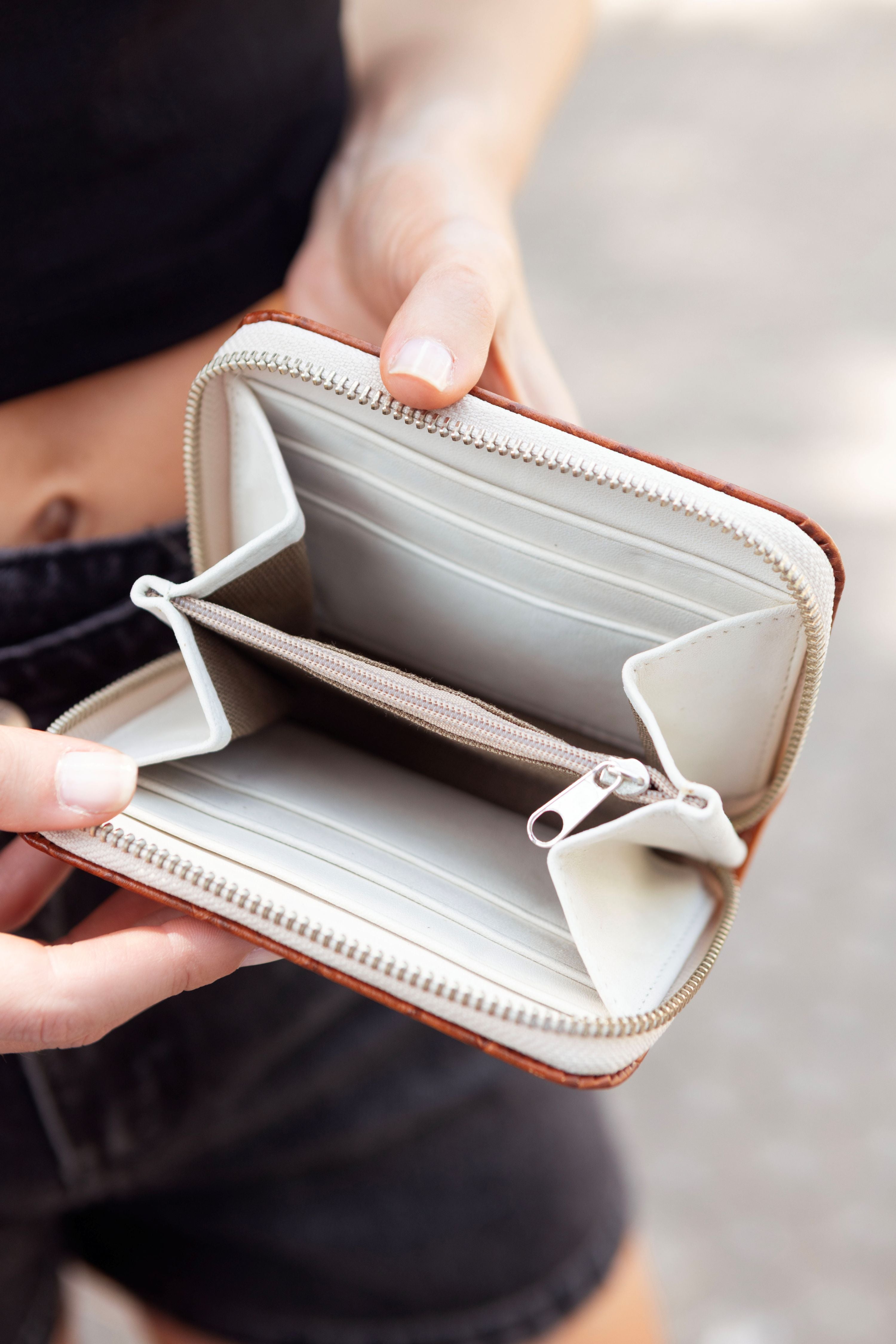 Billetera Chica con Cierre - Croco Marrón