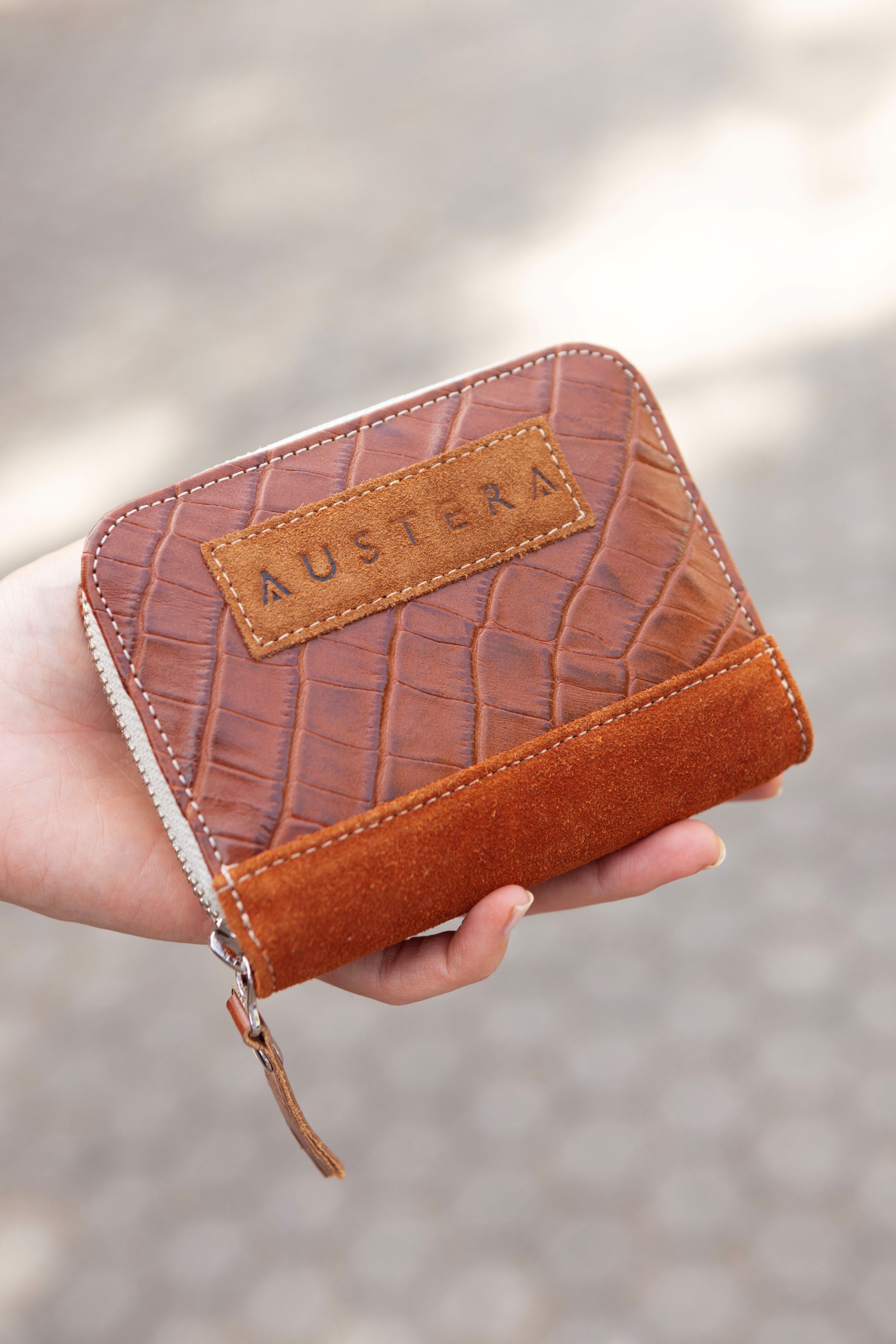 Billetera Chica con Cierre - Croco Marrón