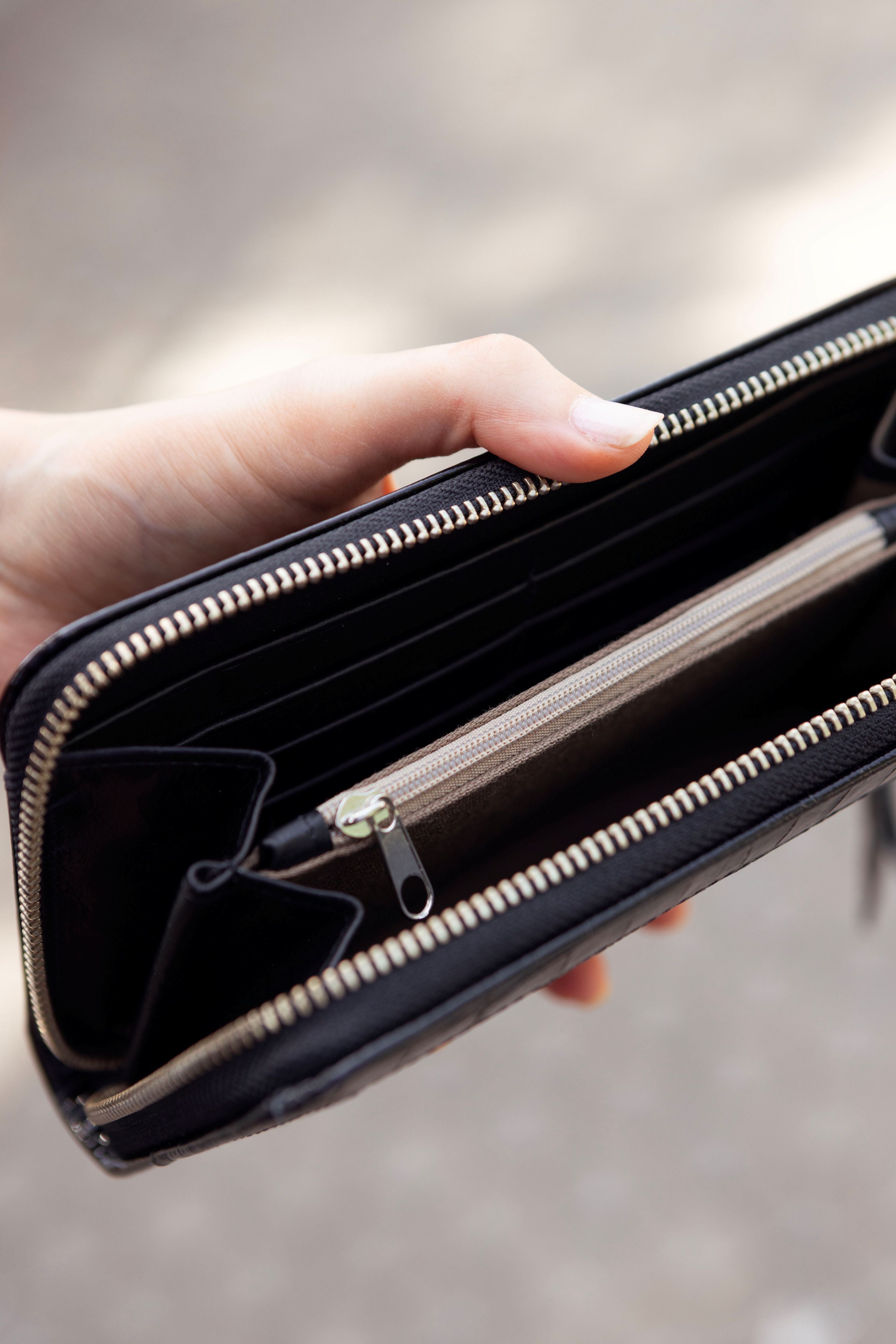 Billetera Grande con Cierre - Negra