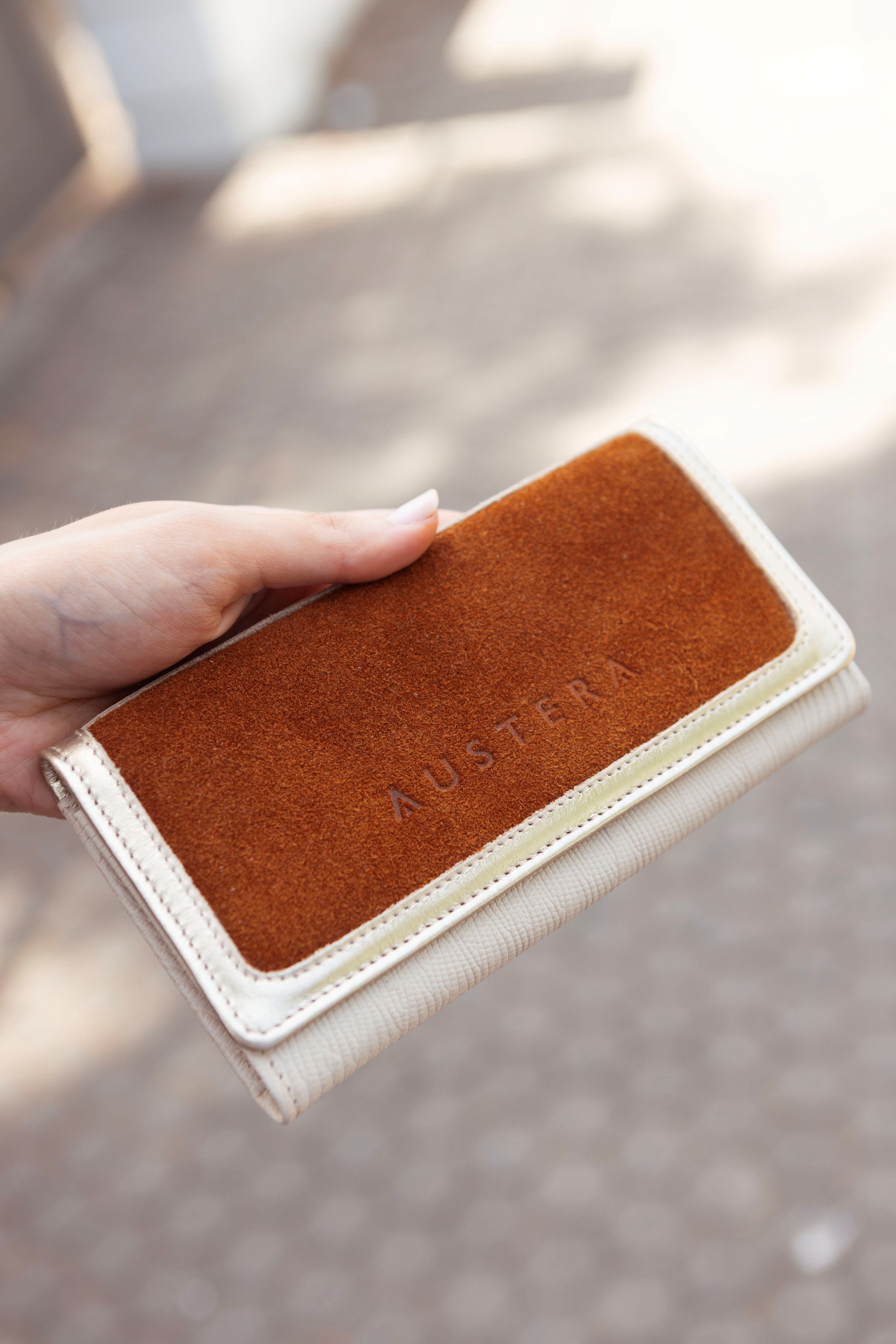 Billetera Mediana con broche - Natural Oro Óxido