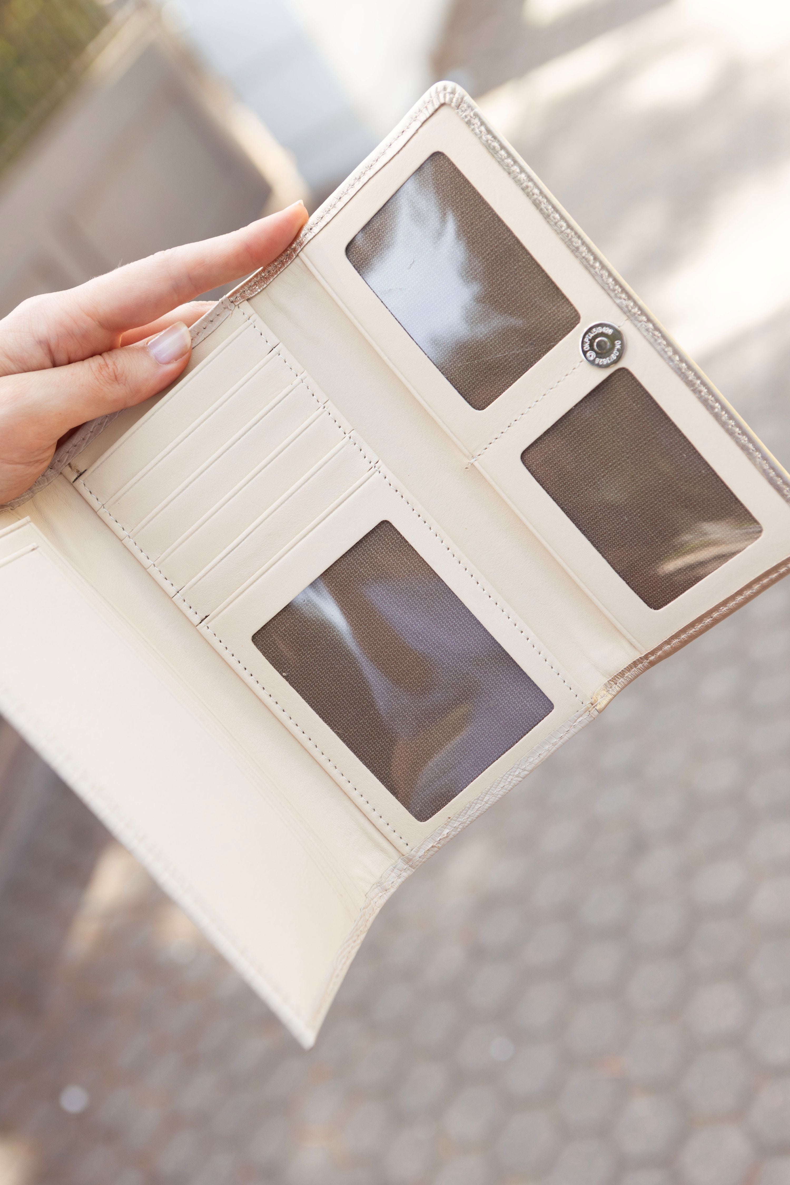 Billetera Mediana con broche - Natural Oro Óxido